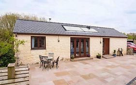 Bwthyn Bach Cozy Country Retreat
